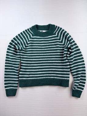 SO Juniors Raglan Pullover Sweater Green White Striped Crewneck Size XS